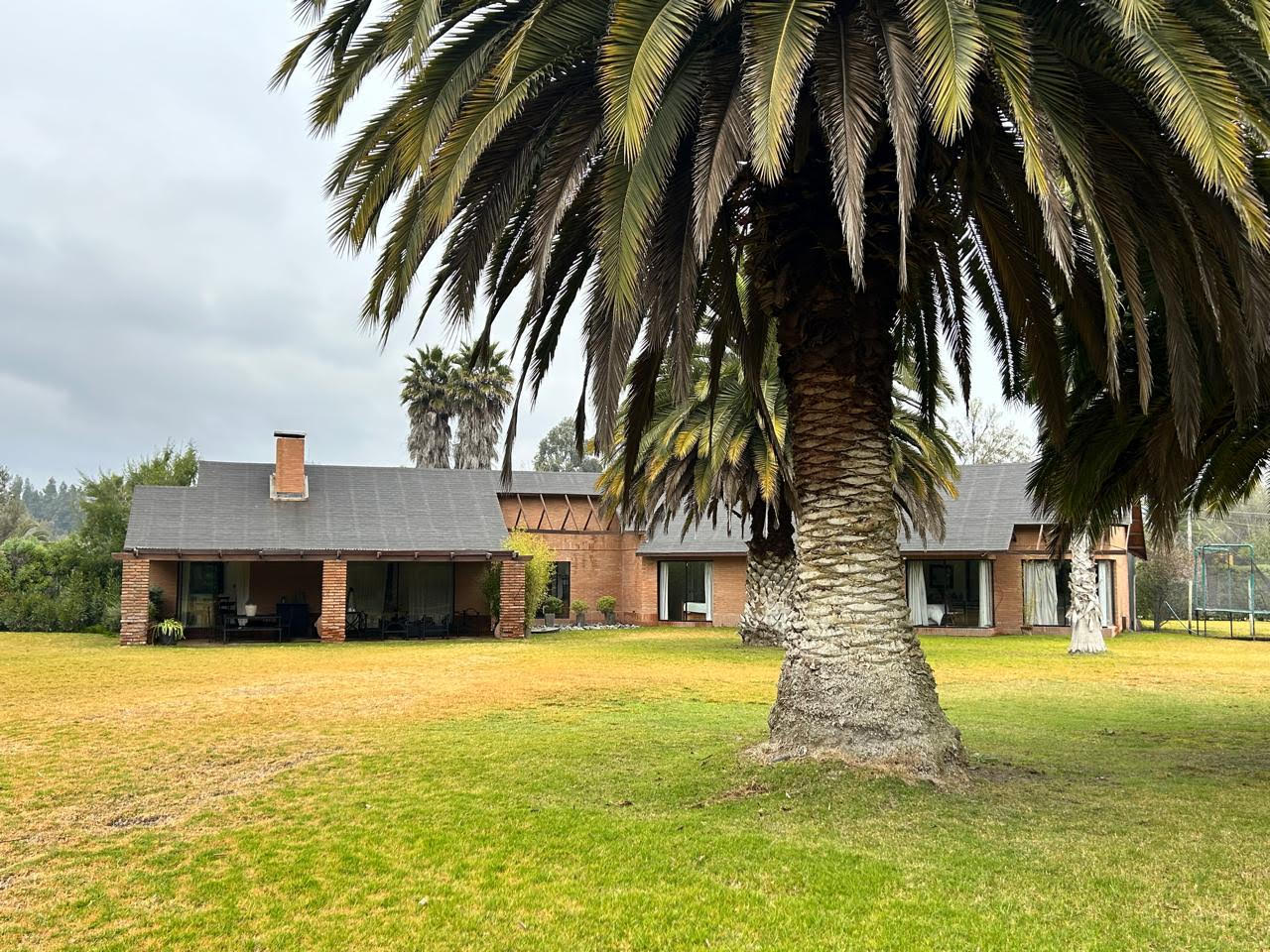 CONDOMINIO LOS MAITENES, MELIPILLA.